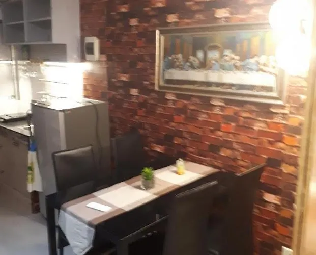 Hostel Deca Homes Unit Bldg 17 At Tipolo, Mandaue City